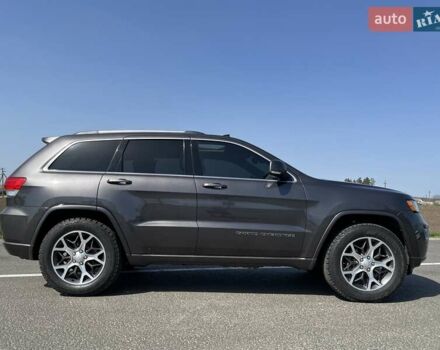 Серый Джип Гранд Чероки, объемом двигателя 3.6 л и пробегом 119 тыс. км за 24800 $, фото 4 на Automoto.ua