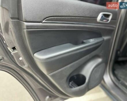 Сірий Джип Grand Cherokee, об'ємом двигуна 2.99 л та пробігом 150 тис. км за 28500 $, фото 29 на Automoto.ua