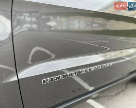 Сірий Джип Grand Cherokee, об'ємом двигуна 2.99 л та пробігом 150 тис. км за 28500 $, фото 9 на Automoto.ua