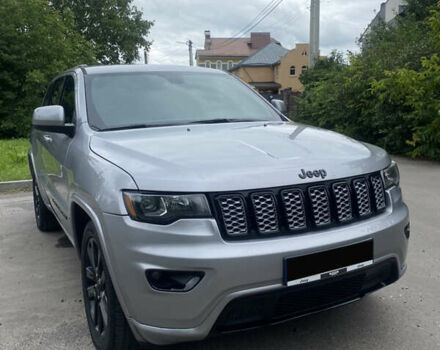 Джип Гранд Чероки 2018 в Ровно на Automoto.ua Серый Джип Гранд Чероки, объемом двигателя 3.6 л и пробегом 110 тыс. км за 21500 $, фото 4 на Automoto.ua