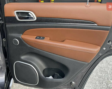 Серый Джип Гранд Чероки, объемом двигателя 3.6 л и пробегом 120 тыс. км за 29000 $, фото 32 на Automoto.ua