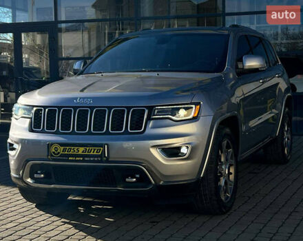 Серый Джип Гранд Чероки, объемом двигателя 3.6 л и пробегом 120 тыс. км за 26900 $, фото 2 на Automoto.ua