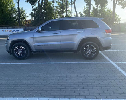 Джип Гранд Чероки 2018 в Тернополе на Automoto.ua Серый Джип Гранд Чероки, объемом двигателя 3.6 л и пробегом 130 тыс. км за 26900 $, фото 12 на Automoto.ua