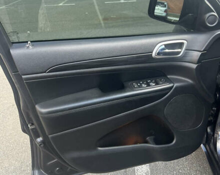 Серый Джип Гранд Чероки, объемом двигателя 3.6 л и пробегом 157 тыс. км за 26600 $, фото 4 на Automoto.ua