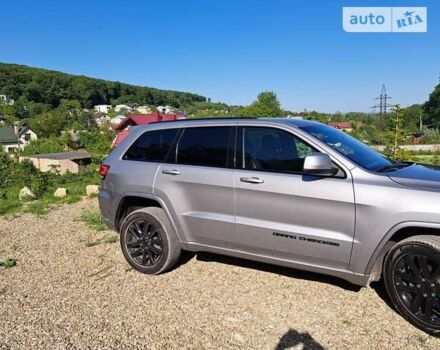 Сірий Джип Grand Cherokee, об'ємом двигуна 3.6 л та пробігом 110 тис. км за 32000 $, фото 7 на Automoto.ua