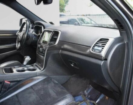 Джип Гранд Чероки 2018 в Хмельницком на Automoto.ua Серый Джип Гранд Чероки, объемом двигателя 3.6 л и пробегом 46 тыс. км за 11000 $, фото 10 на Automoto.ua