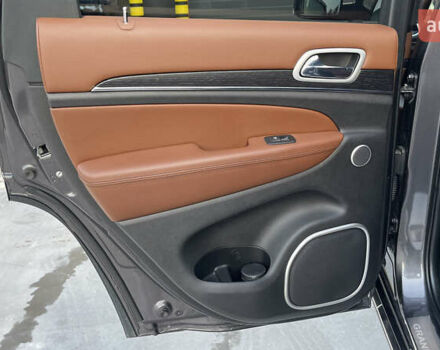 Серый Джип Гранд Чероки, объемом двигателя 3.6 л и пробегом 120 тыс. км за 29000 $, фото 25 на Automoto.ua