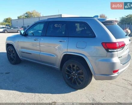 Серый Джип Гранд Чероки, объемом двигателя 3.6 л и пробегом 150 тыс. км за 5000 $, фото 2 на Automoto.ua