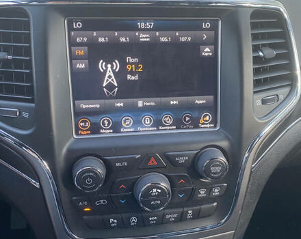 Джип Гранд Чероки 2018 в Тернополе на Automoto.ua Серый Джип Гранд Чероки, объемом двигателя 3.6 л и пробегом 130 тыс. км за 26900 $, фото 18 на Automoto.ua