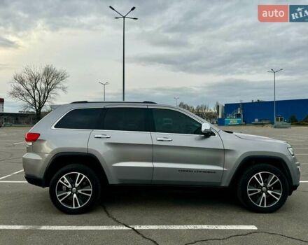 Сірий Джип Grand Cherokee, об'ємом двигуна 3.6 л та пробігом 146 тис. км за 25000 $, фото 3 на Automoto.ua