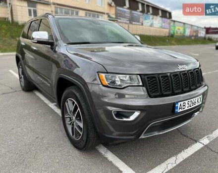 Сірий Джип Grand Cherokee, об'ємом двигуна 2.99 л та пробігом 150 тис. км за 28500 $, фото 1 на Automoto.ua