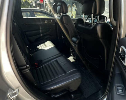 Серый Джип Гранд Чероки, объемом двигателя 3.6 л и пробегом 116 тыс. км за 28500 $, фото 19 на Automoto.ua