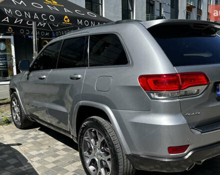 Серый Джип Гранд Чероки, объемом двигателя 3.6 л и пробегом 116 тыс. км за 28500 $, фото 3 на Automoto.ua