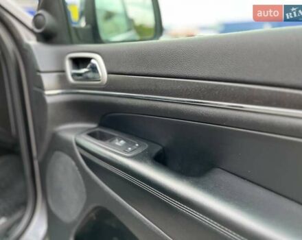 Сірий Джип Grand Cherokee, об'ємом двигуна 2.99 л та пробігом 150 тис. км за 28500 $, фото 32 на Automoto.ua