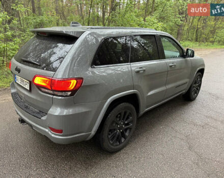 Серый Джип Гранд Чероки, объемом двигателя 3.6 л и пробегом 71 тыс. км за 25500 $, фото 5 на Automoto.ua