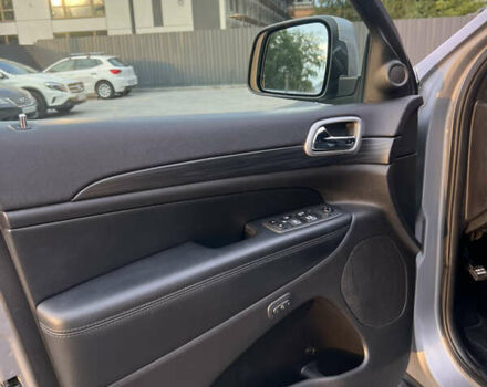 Сірий Джип Grand Cherokee, об'ємом двигуна 3.6 л та пробігом 133 тис. км за 21000 $, фото 23 на Automoto.ua