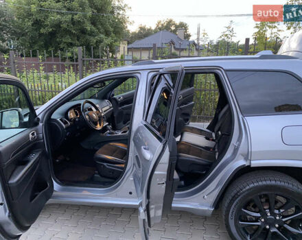 Серый Джип Гранд Чероки, объемом двигателя 3.6 л и пробегом 78 тыс. км за 25000 $, фото 10 на Automoto.ua