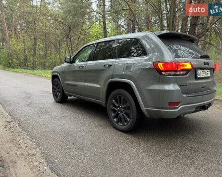 Серый Джип Гранд Чероки, объемом двигателя 3.6 л и пробегом 71 тыс. км за 25500 $, фото 2 на Automoto.ua