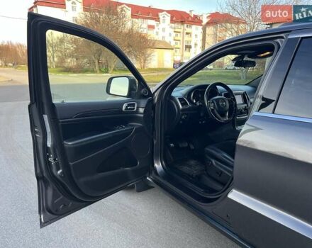 Серый Джип Гранд Чероки, объемом двигателя 3.6 л и пробегом 137 тыс. км за 20300 $, фото 26 на Automoto.ua