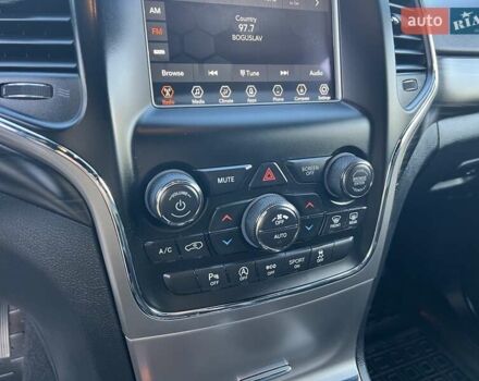 Серый Джип Гранд Чероки, объемом двигателя 3.6 л и пробегом 137 тыс. км за 20300 $, фото 45 на Automoto.ua