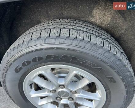 Серый Джип Гранд Чероки, объемом двигателя 3.6 л и пробегом 137 тыс. км за 20300 $, фото 7 на Automoto.ua