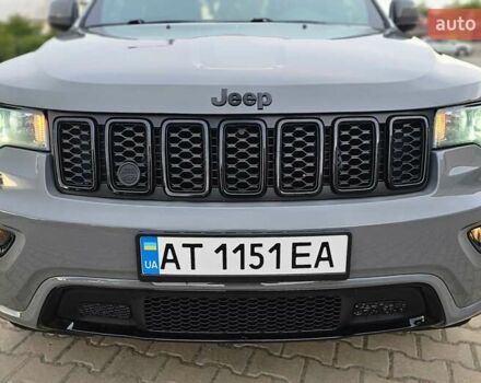 Джип Гранд Чероки 2020 в Ивано-Франковске на Automoto.ua Серый Джип Гранд Чероки, объемом двигателя 3.6 л и пробегом 83 тыс. км за 28250 $, фото 6 на Automoto.ua