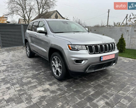 Серый Джип Гранд Чероки, объемом двигателя 3.6 л и пробегом 71 тыс. км за 24999 $, фото 3 на Automoto.ua