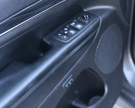 Серый Джип Гранд Чероки, объемом двигателя 3.6 л и пробегом 54 тыс. км за 24800 $, фото 49 на Automoto.ua