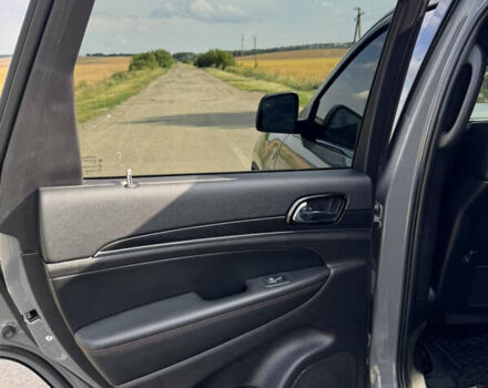 Джип Гранд Чероки 2020 в Киеве на Automoto.ua Серый Джип Гранд Чероки, объемом двигателя 3.6 л и пробегом 48 тыс. км за 28600 $, фото 40 на Automoto.ua