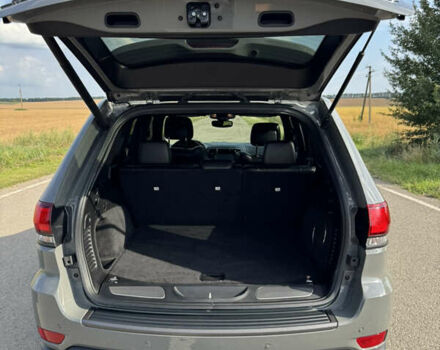 Джип Гранд Чероки 2020 в Киеве на Automoto.ua Серый Джип Гранд Чероки, объемом двигателя 3.6 л и пробегом 48 тыс. км за 28600 $, фото 60 на Automoto.ua