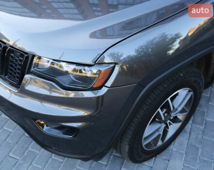 Серый Джип Гранд Чероки, объемом двигателя 3.6 л и пробегом 54 тыс. км за 24800 $, фото 2 на Automoto.ua