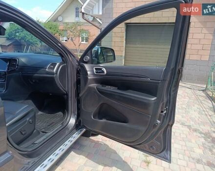 Серый Джип Гранд Чероки, объемом двигателя 3.61 л и пробегом 60 тыс. км за 31500 $, фото 16 на Automoto.ua