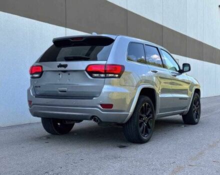 Джип Гранд Чероки 2020 в Полтаве на Automoto.ua Серый Джип Гранд Чероки, объемом двигателя 3.6 л и пробегом 55 тыс. км за 15600 $, фото 4 на Automoto.ua