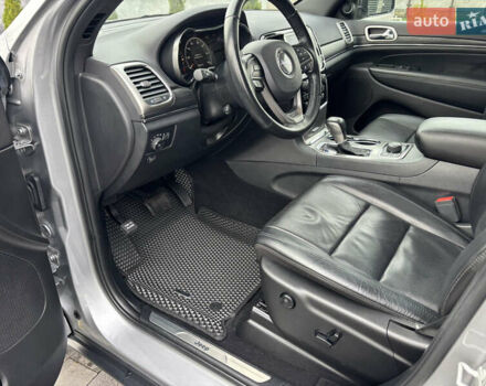 Серый Джип Гранд Чероки, объемом двигателя 3.6 л и пробегом 71 тыс. км за 24999 $, фото 33 на Automoto.ua