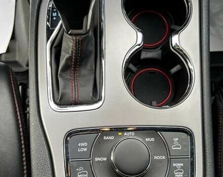 Джип Гранд Чероки 2020 в Луцке на Automoto.ua Серый Джип Гранд Чероки, объемом двигателя 3.6 л и пробегом 115 тыс. км за 27500 $, фото 16 на Automoto.ua