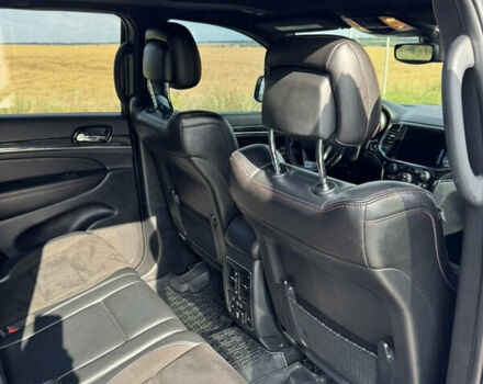 Джип Гранд Чероки 2020 в Киеве на Automoto.ua Серый Джип Гранд Чероки, объемом двигателя 3.6 л и пробегом 48 тыс. км за 28600 $, фото 44 на Automoto.ua