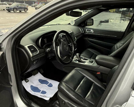 Сірий Джип Grand Cherokee, об'ємом двигуна 3.6 л та пробігом 246 тис. км за 20900 $, фото 4 на Automoto.ua