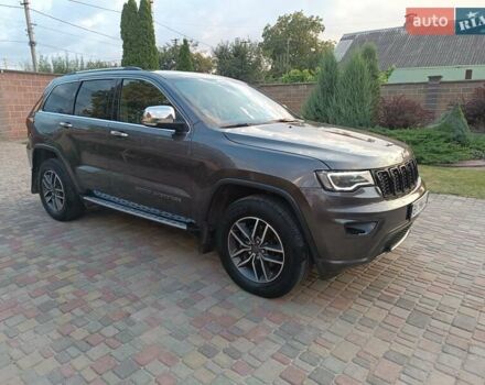 Серый Джип Гранд Чероки, объемом двигателя 3.61 л и пробегом 60 тыс. км за 31500 $, фото 2 на Automoto.ua