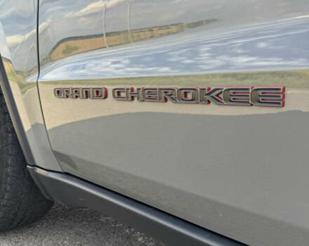 Джип Гранд Чероки 2020 в Киеве на Automoto.ua Серый Джип Гранд Чероки, объемом двигателя 3.6 л и пробегом 48 тыс. км за 28600 $, фото 32 на Automoto.ua