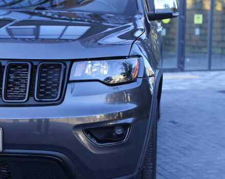 Серый Джип Гранд Чероки, объемом двигателя 3.6 л и пробегом 54 тыс. км за 24800 $, фото 3 на Automoto.ua