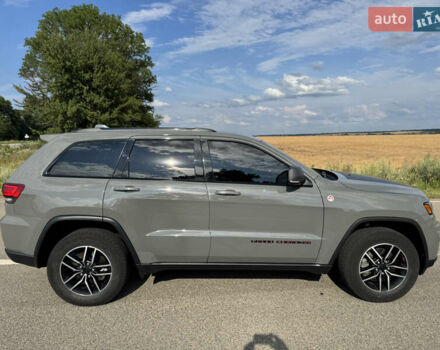 Джип Гранд Чероки 2020 в Киеве на Automoto.ua Серый Джип Гранд Чероки, объемом двигателя 3.6 л и пробегом 48 тыс. км за 28600 $, фото 14 на Automoto.ua