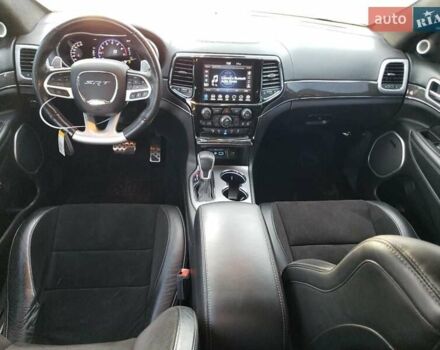 Сірий Джип Grand Cherokee, об'ємом двигуна 6.4 л та пробігом 16 тис. км за 23000 $, фото 8 на Automoto.ua