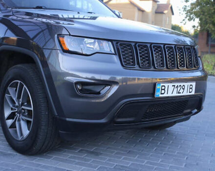 Серый Джип Гранд Чероки, объемом двигателя 3.6 л и пробегом 54 тыс. км за 24800 $, фото 4 на Automoto.ua