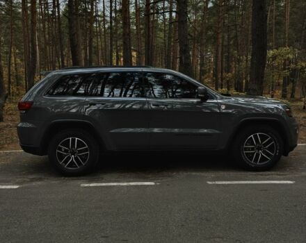 Джип Гранд Чероки 2021 в Полтаве на Automoto.ua Серый Джип Гранд Чероки, объемом двигателя 3.6 л и пробегом 73 тыс. км за 33000 $, фото 7 на Automoto.ua