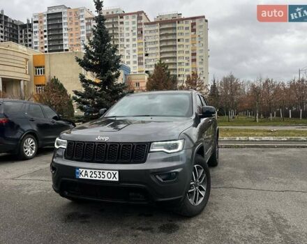 Серый Джип Гранд Чероки, объемом двигателя 3.6 л и пробегом 61 тыс. км за 25700 $, фото 1 на Automoto.ua