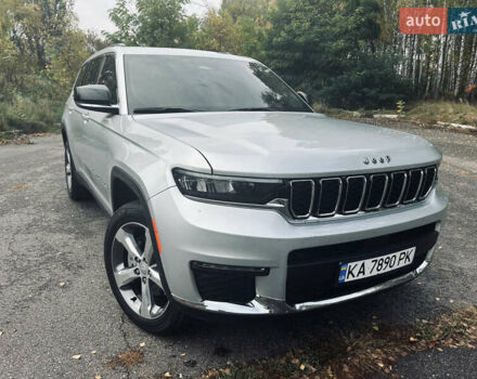 Джип Grand Cherokee 2021 у Києві на Automoto.ua Сірий Джип Grand Cherokee, об'ємом двигуна 3.6 л та пробігом 18 тис. км за 39999 $, фото 12 на Automoto.ua