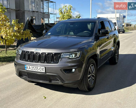 Джип Гранд Чероки 2021 в Киеве на Automoto.ua Серый Джип Гранд Чероки, объемом двигателя 3.6 л и пробегом 61 тыс. км за 29950 $, фото 2 на Automoto.ua