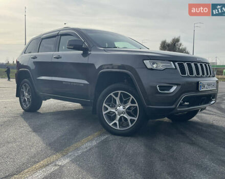 Серый Джип Гранд Чероки, объемом двигателя 3 л и пробегом 38 тыс. км за 46500 $, фото 26 на Automoto.ua
