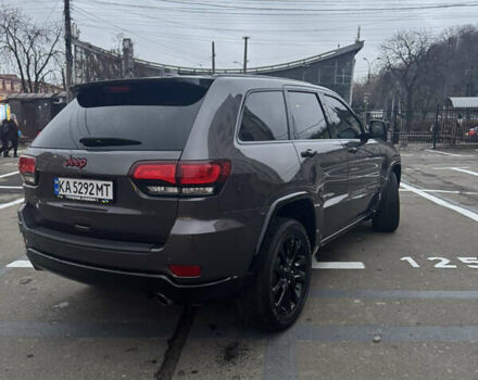 Джип Гранд Чероки 2021 в Киеве на Automoto.ua Серый Джип Гранд Чероки, объемом двигателя 3.6 л и пробегом 36 тыс. км за 30200 $, фото 3 на Automoto.ua