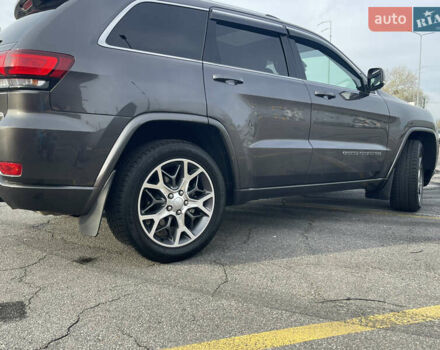 Серый Джип Гранд Чероки, объемом двигателя 3 л и пробегом 38 тыс. км за 46500 $, фото 8 на Automoto.ua